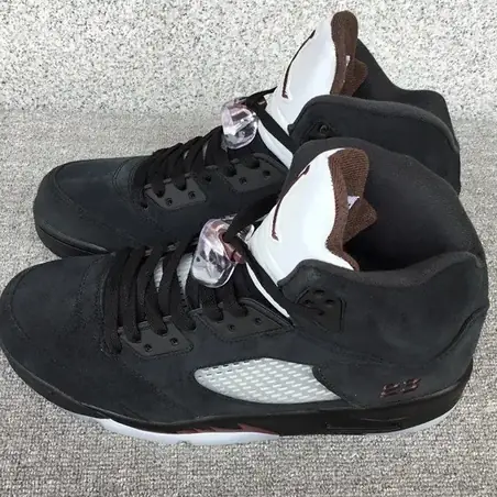 Air Jordan 5 Sneakers en negro