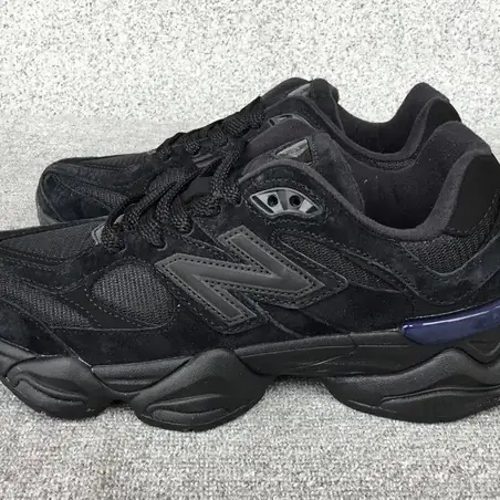 New Balance 9060 Sneakers en negro