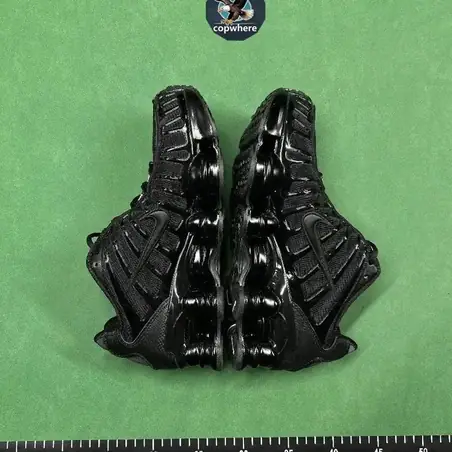 Air Shox en negro