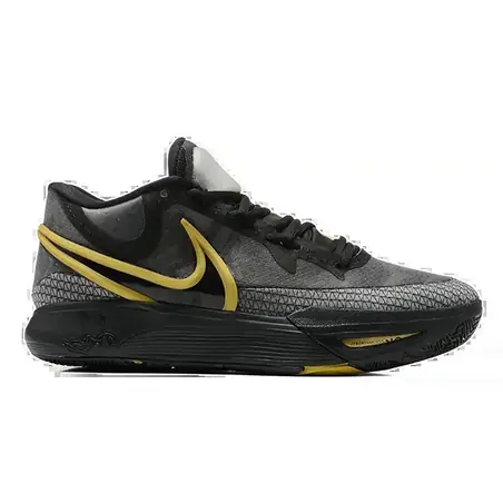 Kyrie 8 en negro