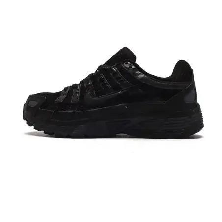 Nike P-6000 Sneakers en negro