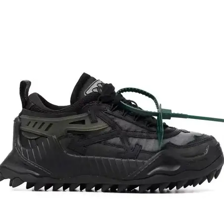Zapatillas negras: Prada